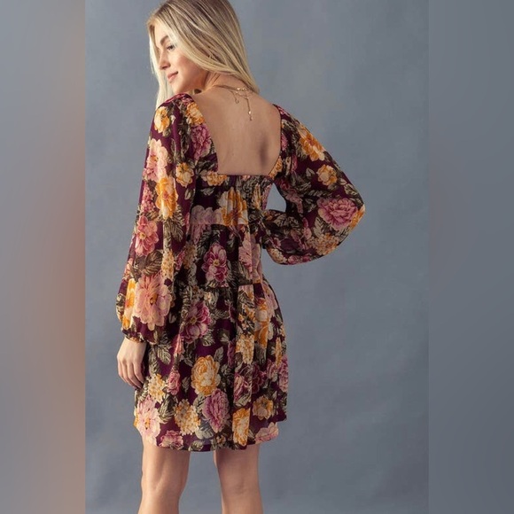 Dresses & Skirts - Lush Floral Ling Sleeve Mini Dress Large
